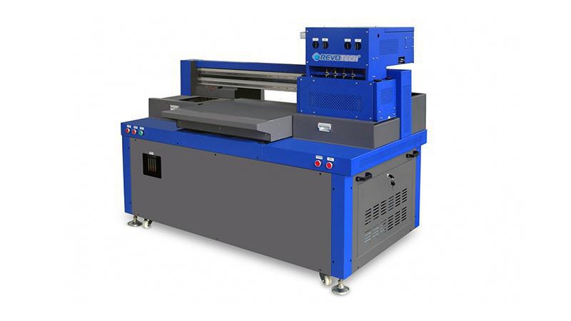 Impresora UV de cama plana